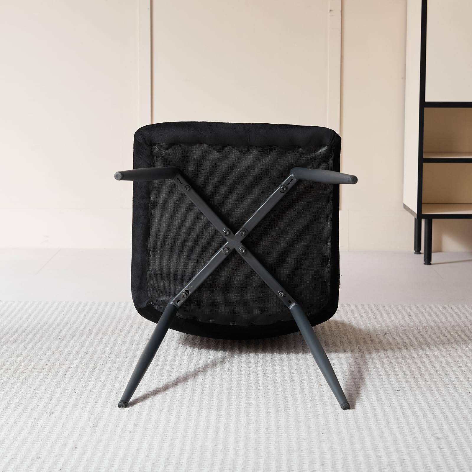Lot de 4 Chaises de Salle à Manger Modernes, Confortables, en Velours Hollandais, sans Accoudoirs, avec Pieds en Métal, Idéales pour Les Chambres, Les Bureaux et Les Salons, Noires - HL
