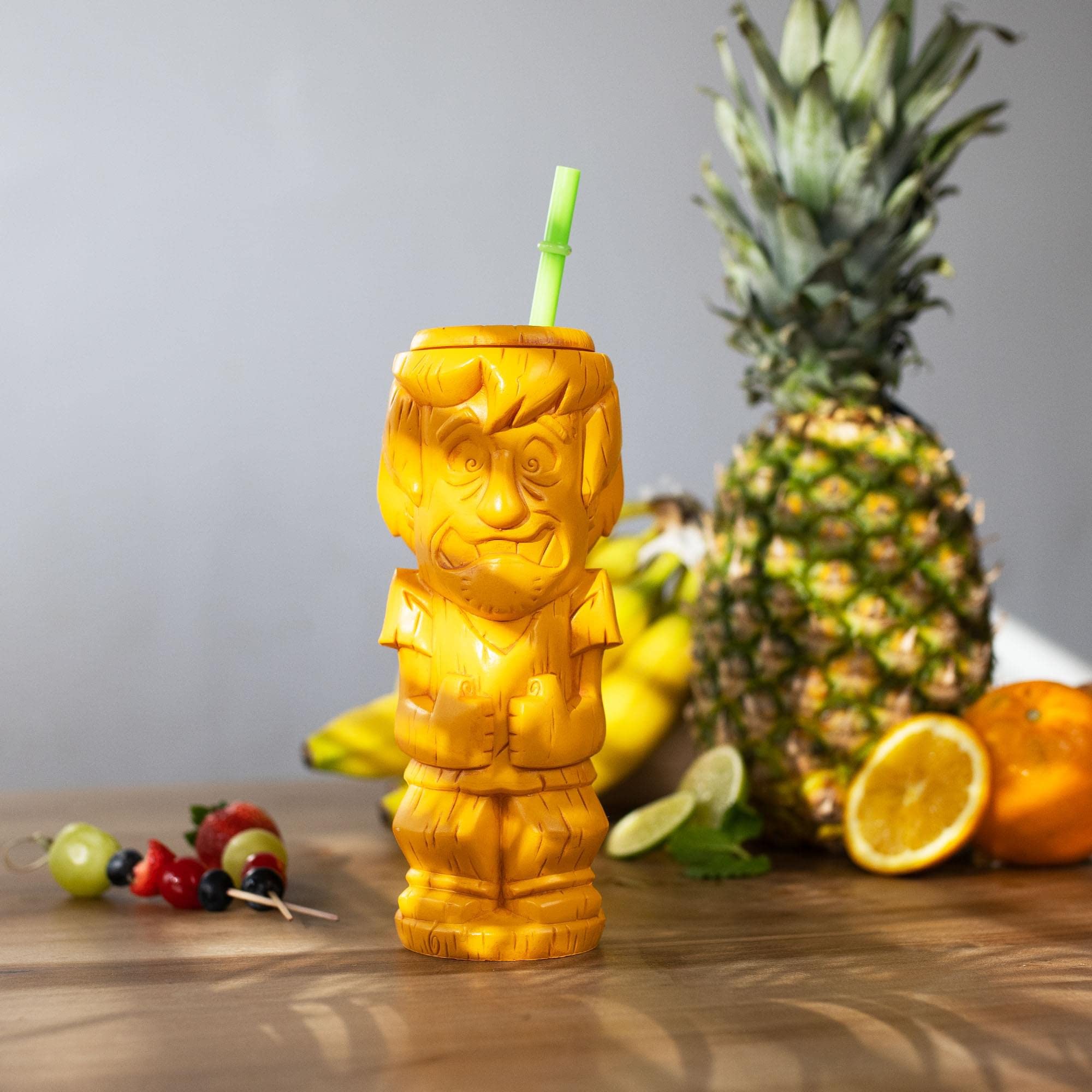 Amazon.com | Geeki Tikis Scooby-Doo Shaggy Plastic Tumbler with