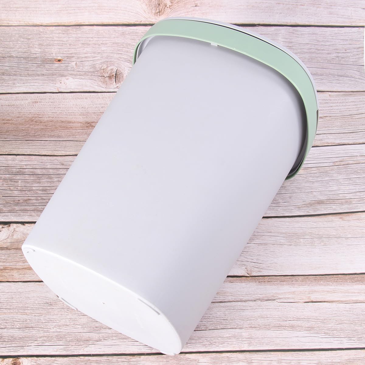 Green Plastic Push-Button Trash Can with Lid, Large Capacity