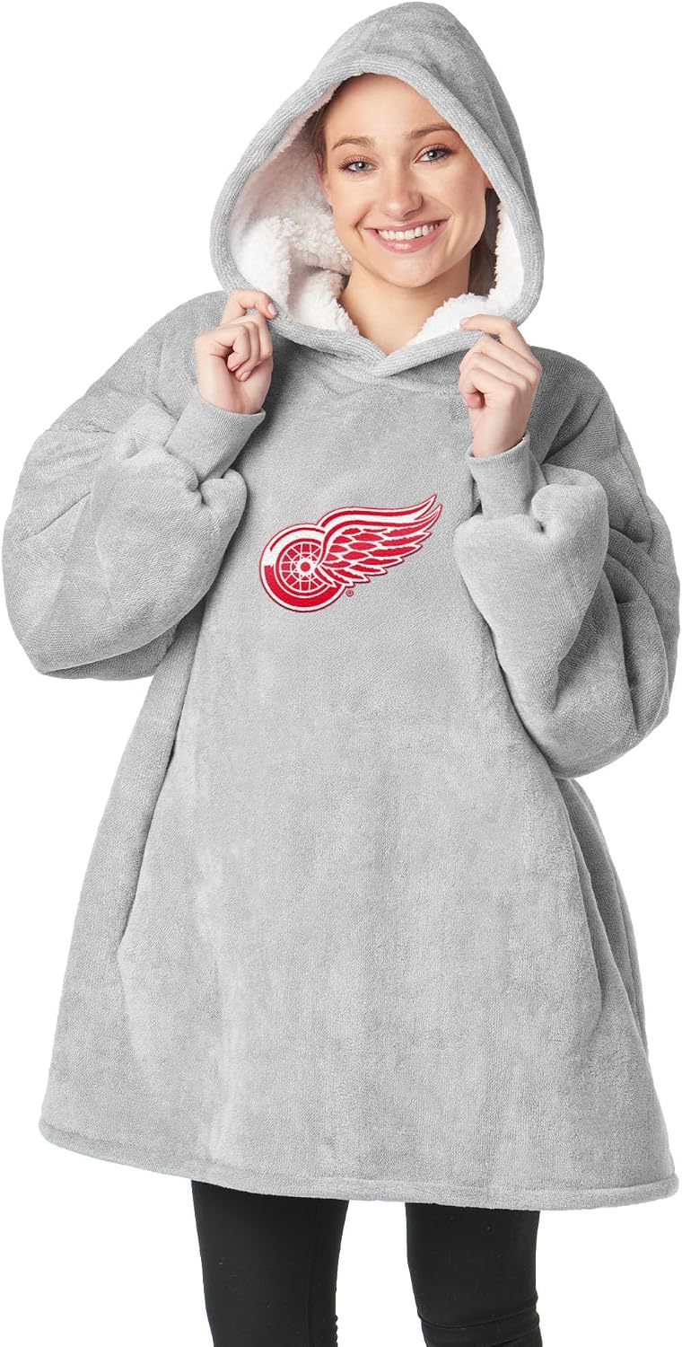 Northwest NHL Detroit Red Wings Hoodler Oversized Sherpa Pullover, Embroidered Logo,Plush Wearable Blanket Sweatshirt, Soft Fleece with Front Pocket, One Size Fits Most