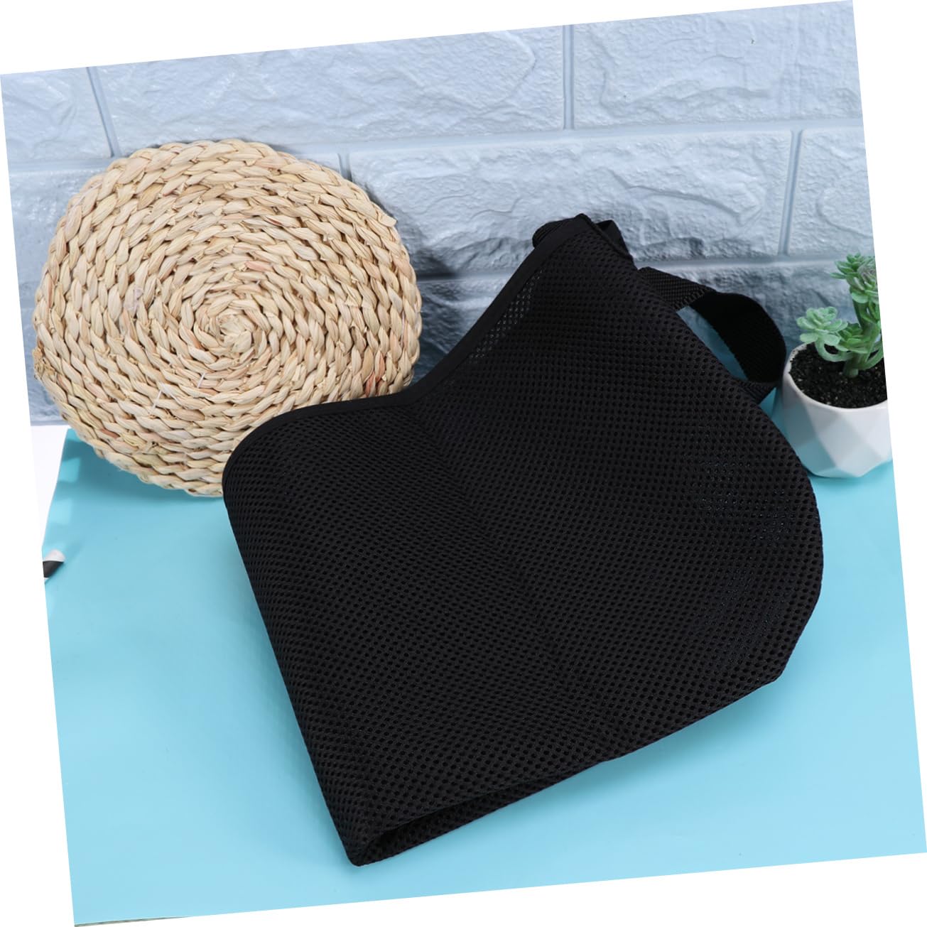 Mesh Forearm Sling Adjustable Shoulder Immobilizer for Arm Fractures Breathable Sling for Left Right Arm Black