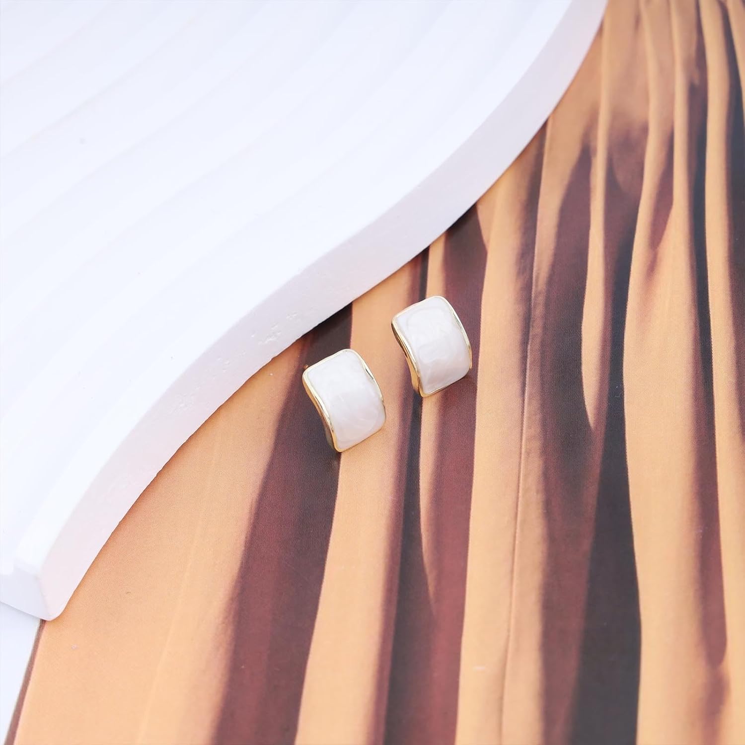 Vintage White Enamel Earrings Enamel Square Stud Earrings Wide C Shape Earrings Thick Hoop Earrings Jewellery for Women - Image 7