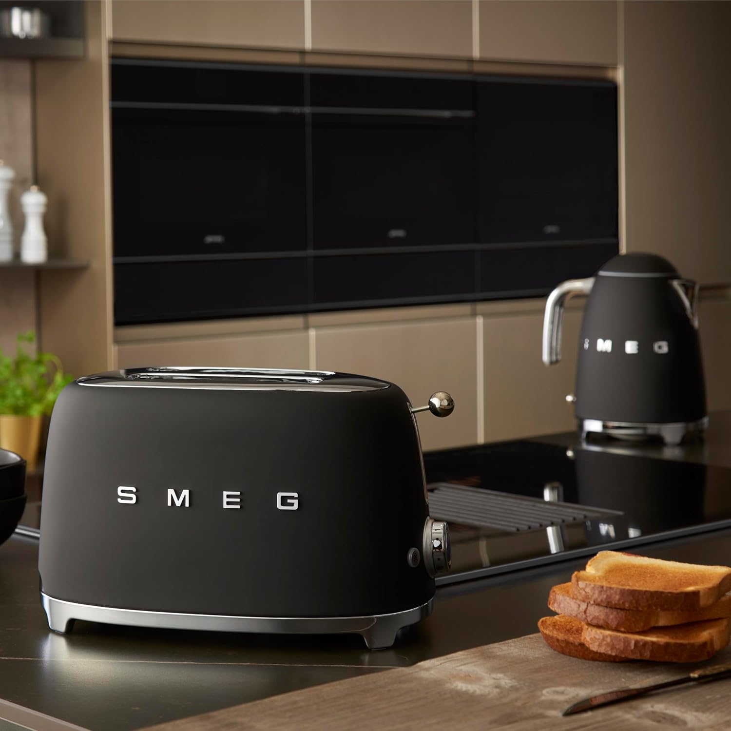 SMEG 2 Slice Toaster with 6 Presets and Defrost Function and Removable Crumb Tray (Cream), view 7