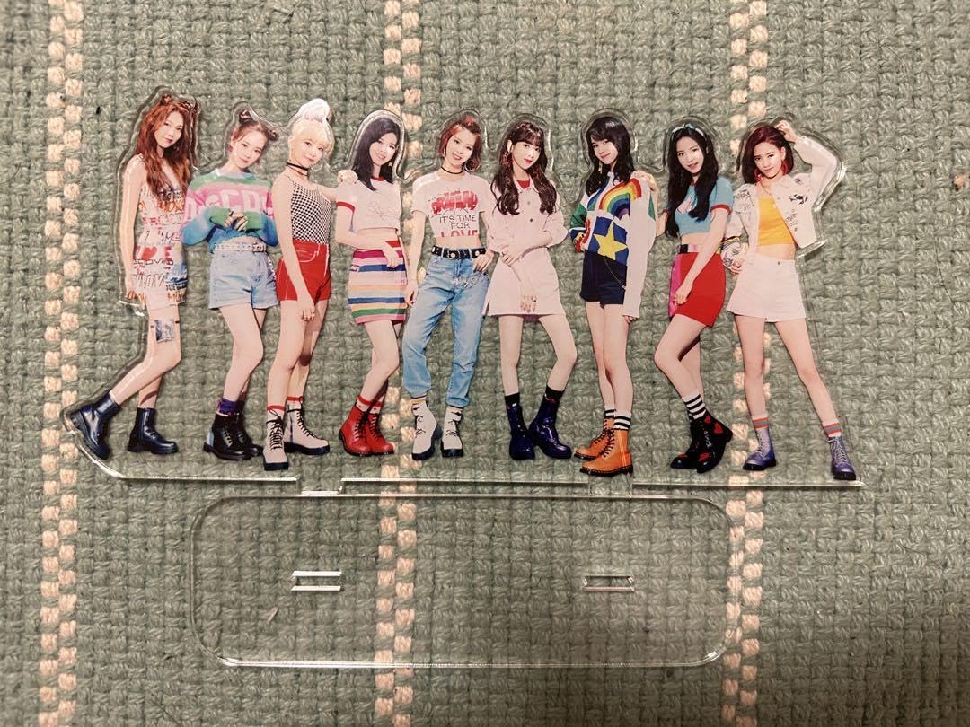 Amazon.co.jp: NiziU アクリルスタンド ホビー グッズ : おもちゃ 