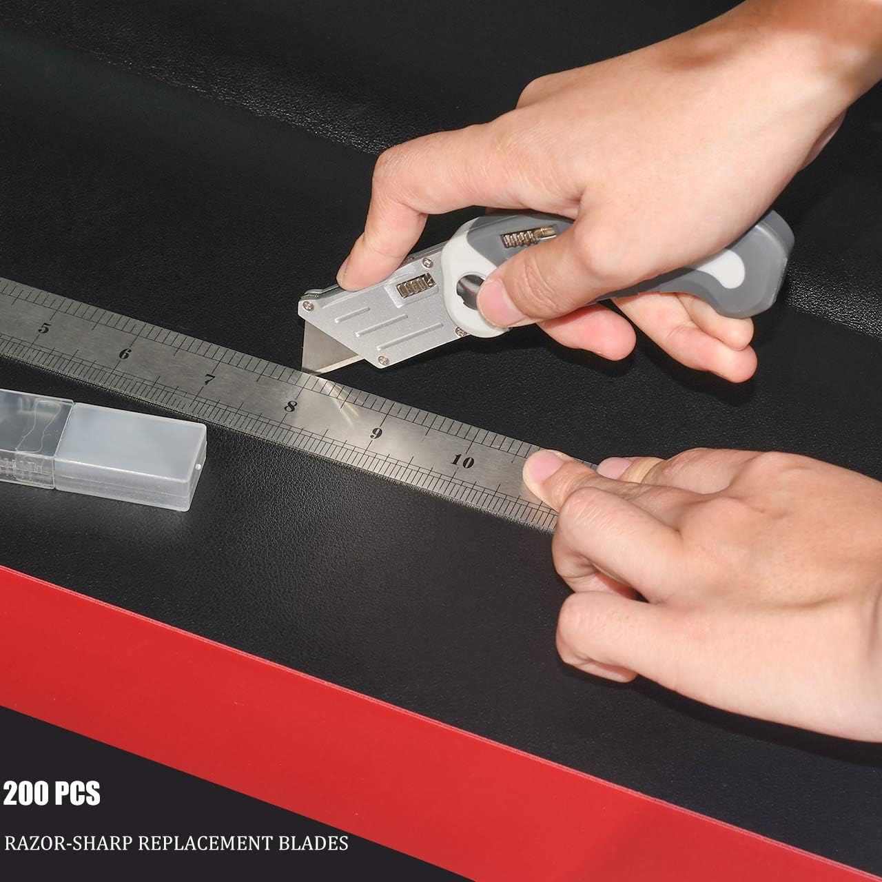 Utility Knife Blades SK5 Steel 200-pack with Plastic Case, Durable Single Edge Box Cutter Blades, Standard Size Knife Blades for Most Standard Utility Knives, Silver