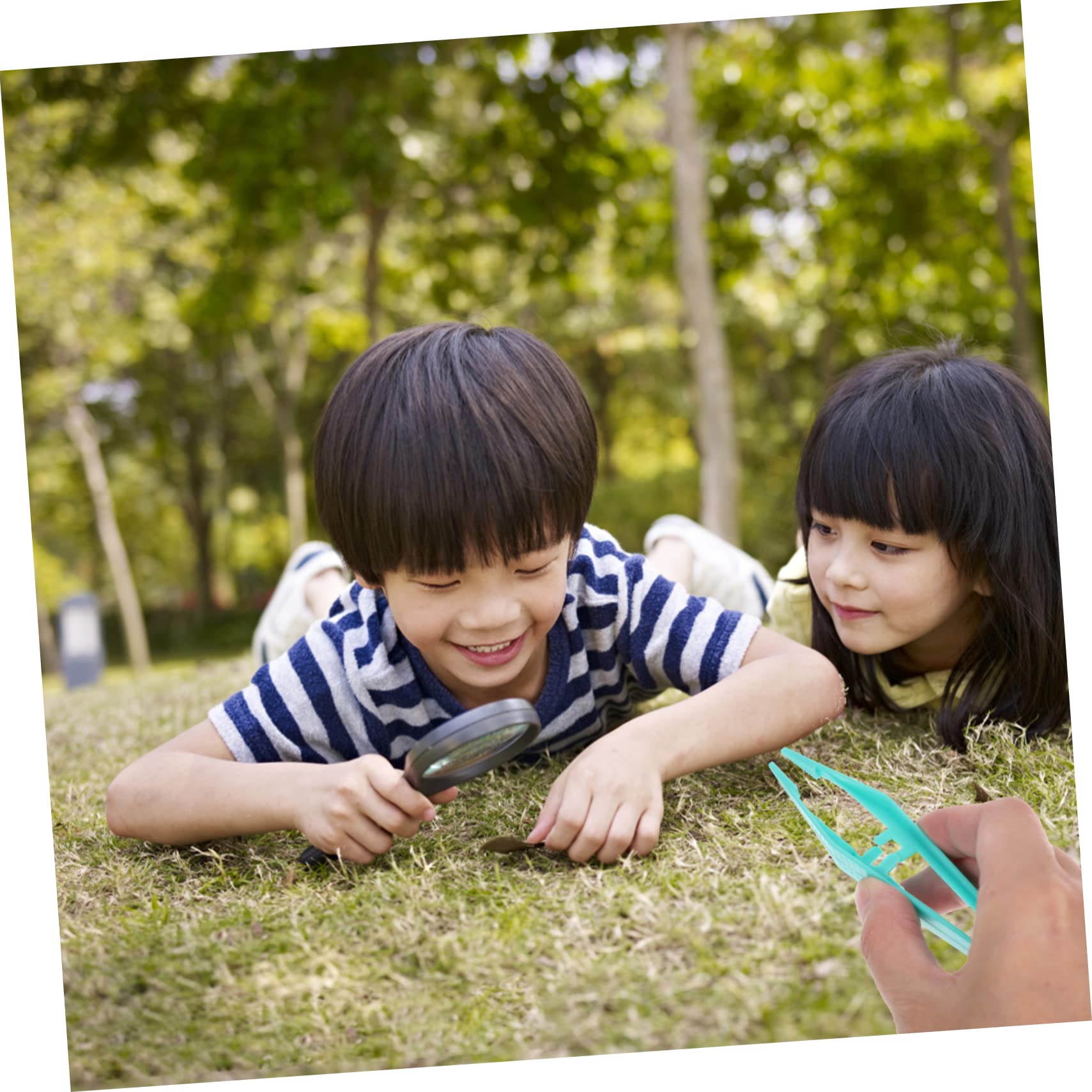 VILLCASE 25Pcs Plastic Flat Head Tweezers for Lightweight Collecting Forceps for Home and Classroom Use for Fine Motor Skill Development and Science Experiments