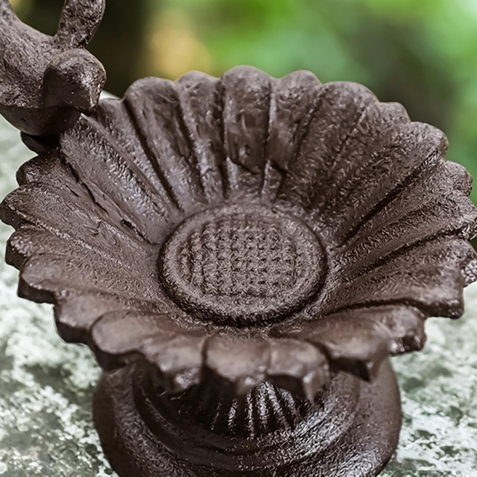 Mangiatoia decorativa per uccelli da giardino | Vasca per uccelli in ghisa per esterni per colibrì cortile patio terrazza prato terra tavolo