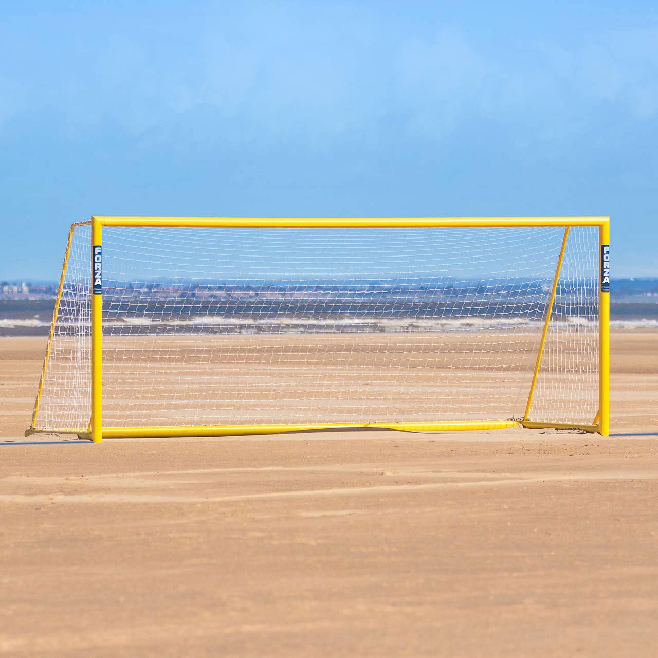 FORZA 5,5 m x 2,2 m wolnostojąca bramka do piłki plażowej Alu110 | Bramka do piłki nożnej na plażę i do ogrodu | słupki bramki dla dzieci | sprzęt treningowy piłkarski | Pełnowymiarowe bramki do piłki nożnej (pojedyncze)