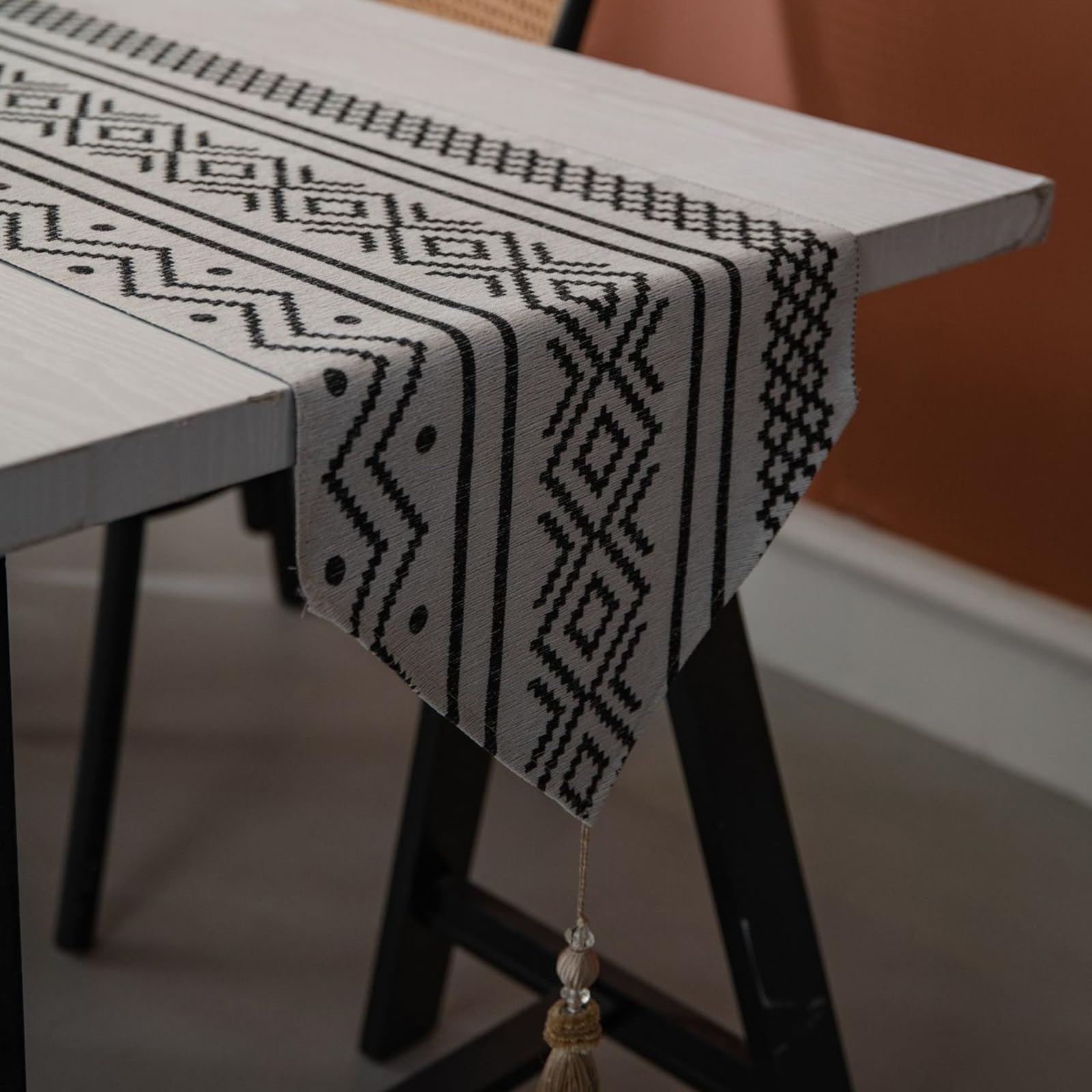 Tischläufer Polyester Modern, Tischläufer Landhausstil 35x200 cm, Jacquard mit Geometrische Muster und Quasten