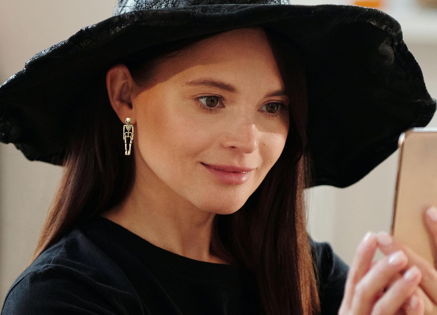 Gothic Halloween Skeleton Stud Earrings, Skeleton Hand Clip on Earrings for Women Men,Spooky Skull Skeleton Dangle Earrings Scary Halloween Party Earrings for Halloween Accessories - Image 2