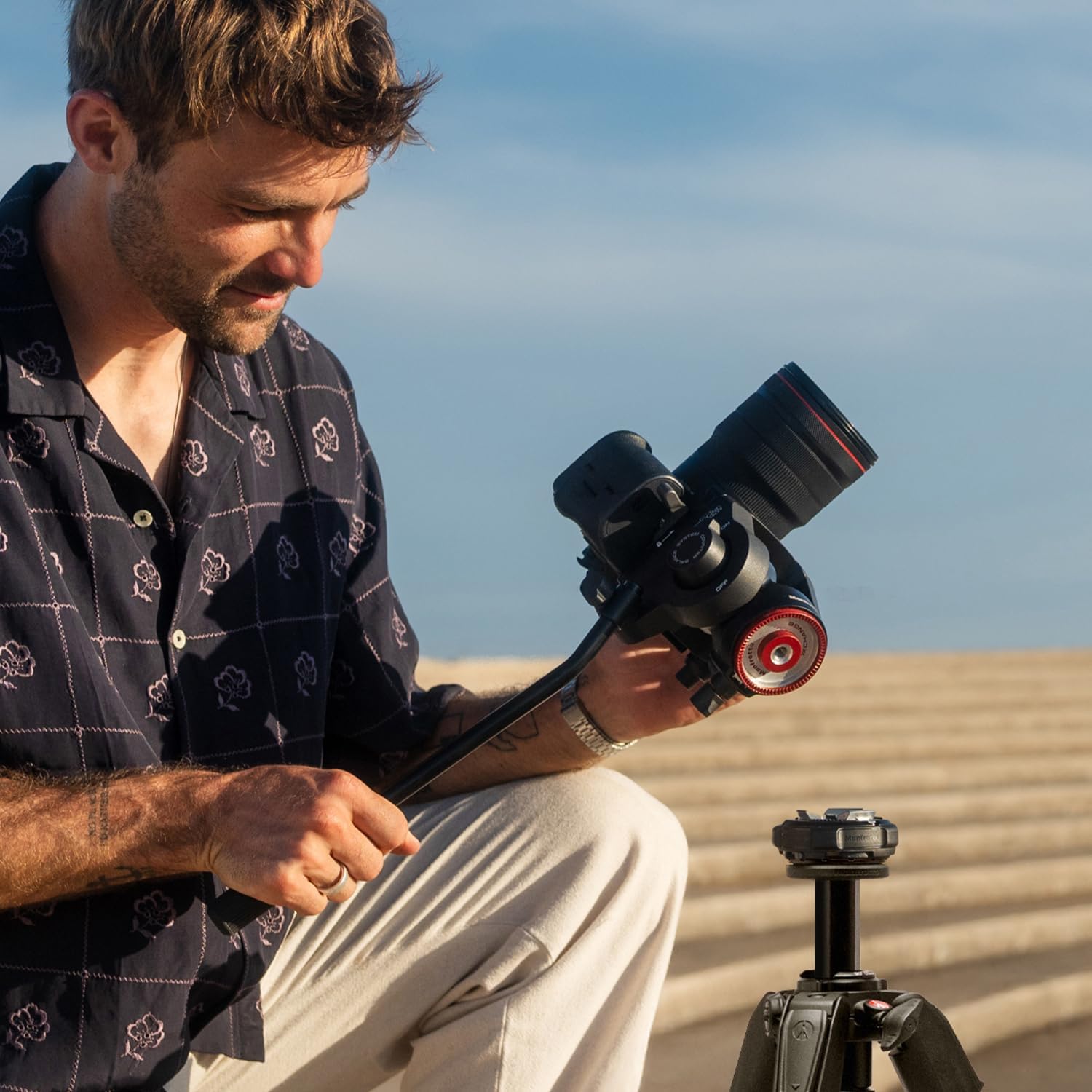 Manfrotto XCHANGE Base, Quick Release Mount, Universal 3/8" Thread, Supports Up to 20kg, Compatible with XCHANGE Plate and Manfrotto XCHANGE Head, for Photo & Video Gear