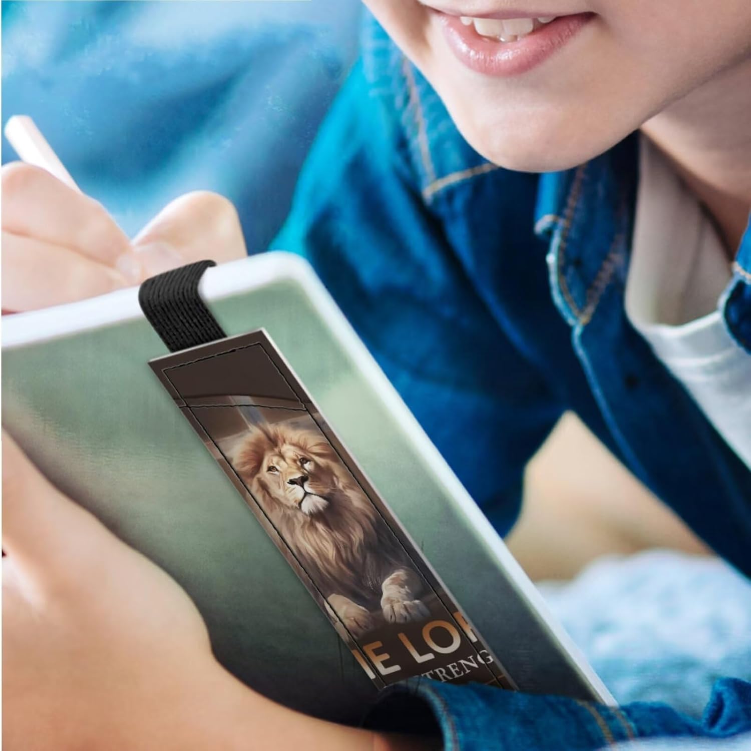 FOR U DESIGNS Compact Bible Cover Lion Cross Verse for Men Leather Medium Bible Case and Elastic Pen Holder for Notebook 2 Pack Religious Christian Gifts Carrying Case