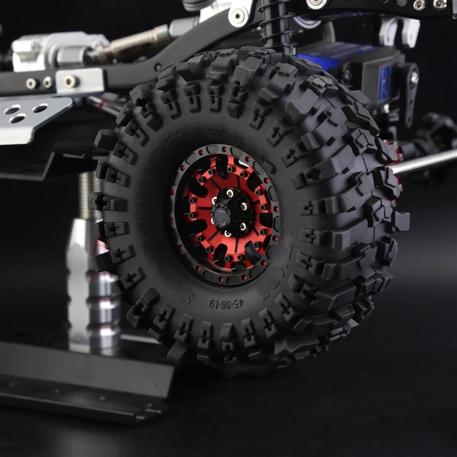 RCタイヤ For Axial For SCX10 90046 AXI03007 VS4-10 For Redcat 4 個のアルミ