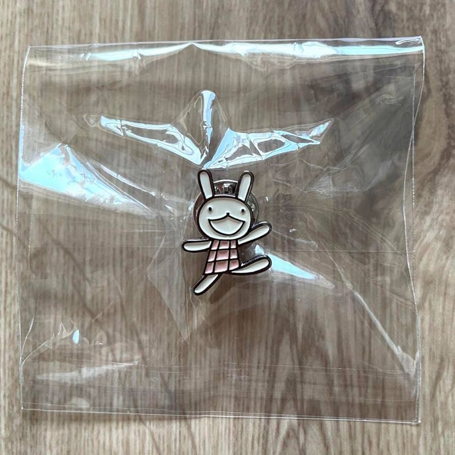 Amazon | アランジアロンゾ しろうさぎ ピンバッジ ノベルティ