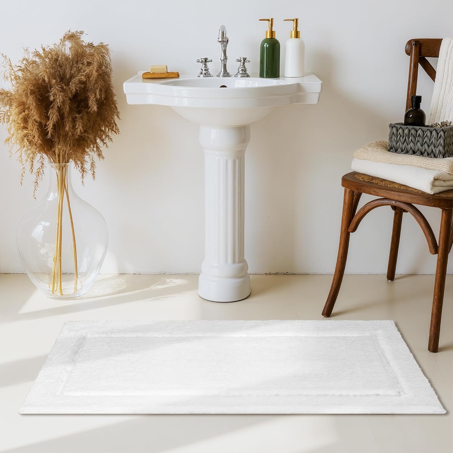 GRANNY SAYS Microfiber Bathroom Rugs Non Slip Washable, Water Absorbent Bathroom Mats for Tub, Soft Bath Mats for Bath Floor & Shower, 24" x 48", White Bath Rugs