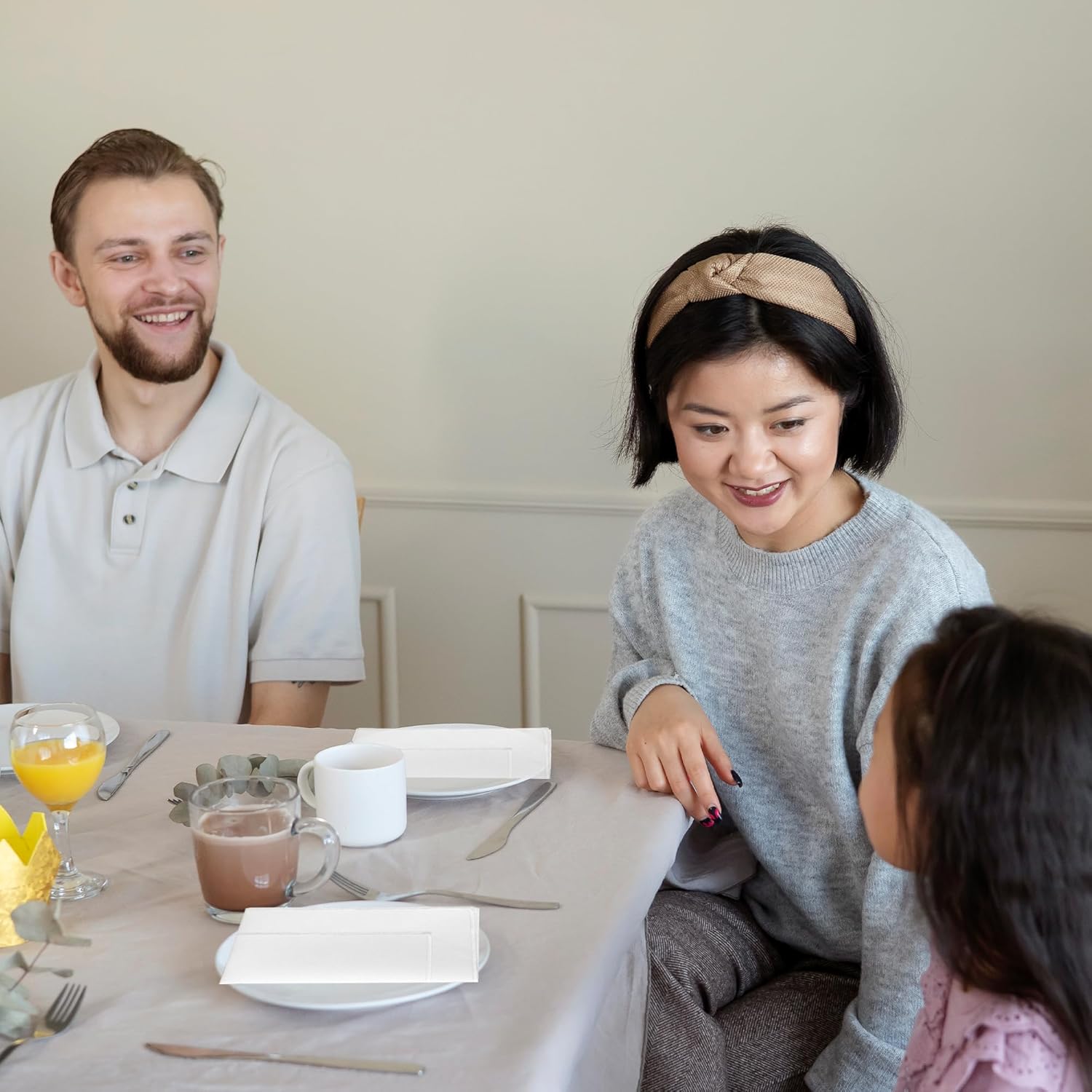 Majestic Giftware Polyester Napkins - NPK1-WT | Set of 12 (20" x 20") White Design Dinner Napkins Cloth | Linen Look Washable Cloth Napkins Set for Weddings, Banquets, or Restaurants