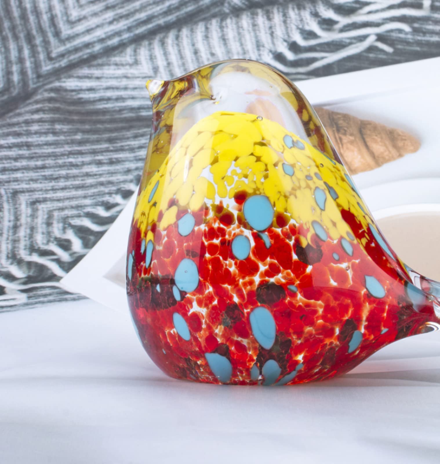 Amazon.co.jp: 色付き釉薬手作りガラス赤と黄色の鳥スズメの置物吹き