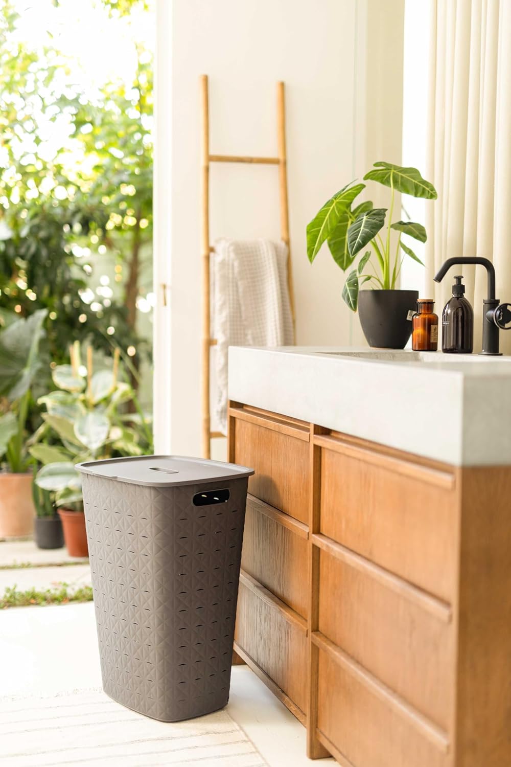 CURVER Softex 56L Laundry Basket - Elegant Design - Lightweight, Stackable and Practical - 70% Recycled - 59 x 43 x 34 cm - Taupe