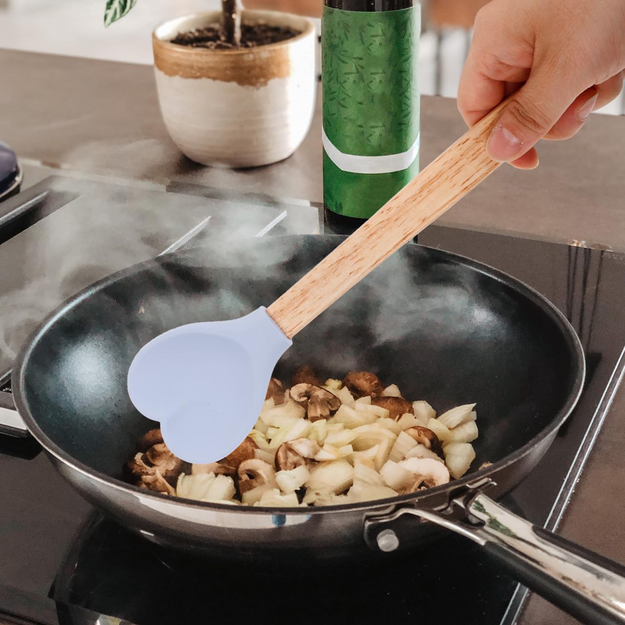 HEMOTON Espátula de silicona en forma de corazón: 12 espátulas para hornear, cucharas de cocina de silicona, cuchara de utensilios de cocina con mango de madera para mezclar, hornear, agitar
