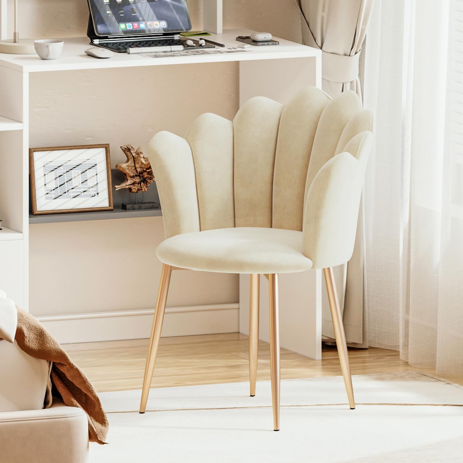 Sedia da toeletta, poltrona in velluto con gambe in metallo dorate, elegante sedia imbottita per il soggiorno, comoda sedia da salotto, sedia con braccioli in design moderno, 62 x 56 x 79 cm