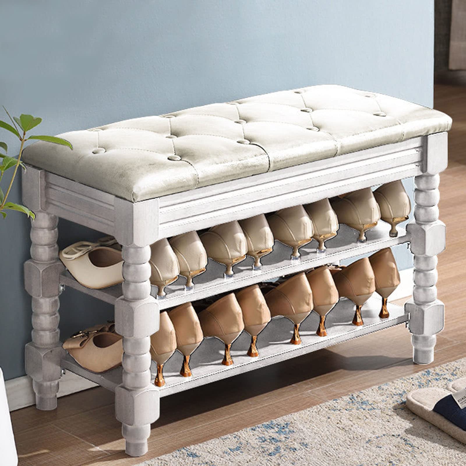 Banc de rangement capitonné pour organiser le salon et s'asseoir confortablement