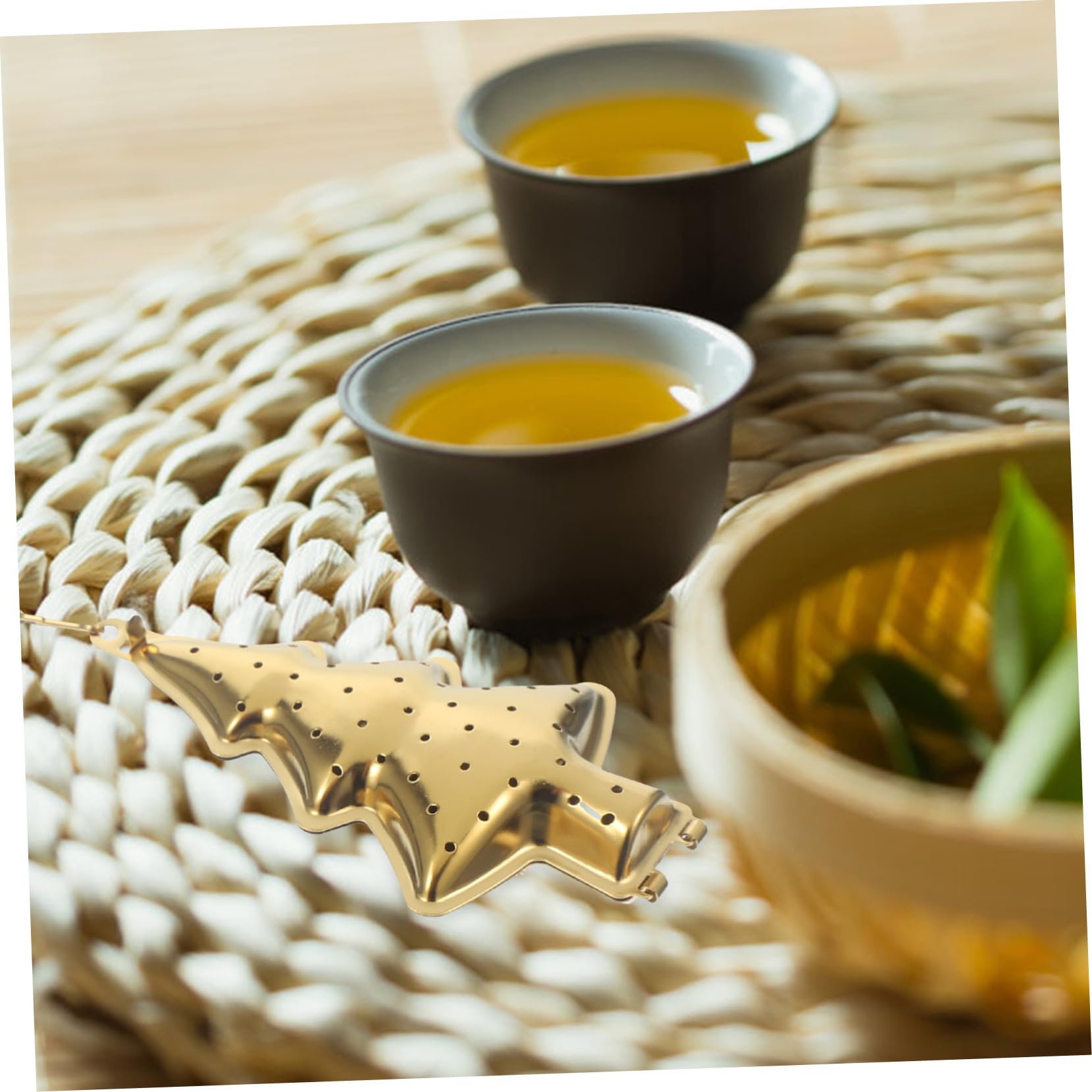 2 Infusores de Té de Acero Inoxidable con Diseño Innovador y Cadena, Fáciles de Limpiar, para Hierbas y Especias, Paquete de 2 Piezas Ideales para Preparar Té Estilo Aleatorio