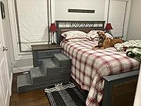 Review Image by Elizabeth Raiola