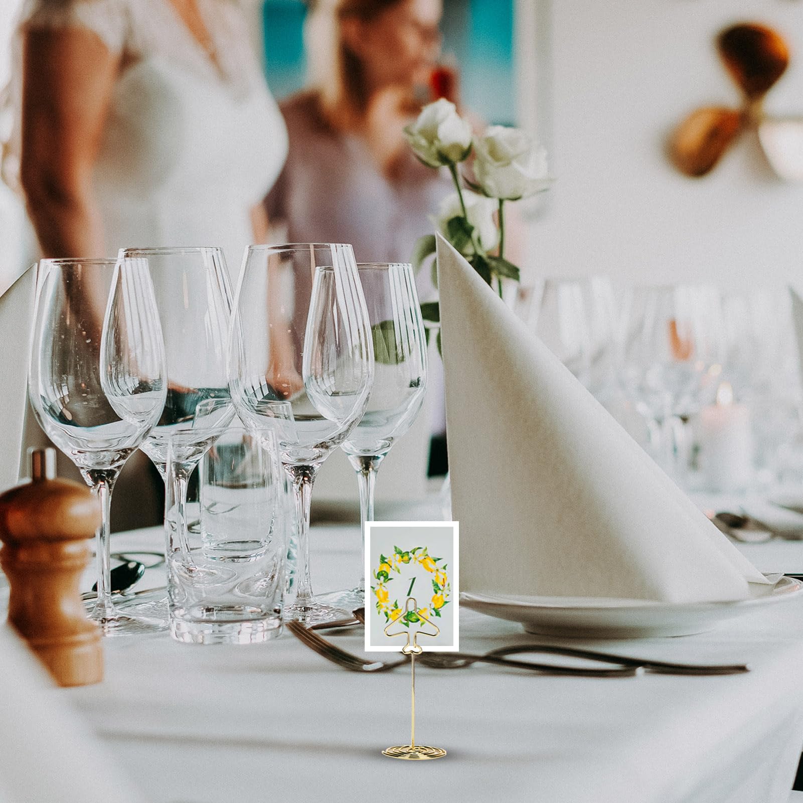 10 Pezzi Segnaposto da Tavolo,Foto Memo Messaggi Clip,Porta Biglietti da Tavolo,Portafoto da Tavolo in Metallo Porta,Note Porta Aereo Dorato con Base,Segnaposto Matrimonio per Ufficio Casa Festa