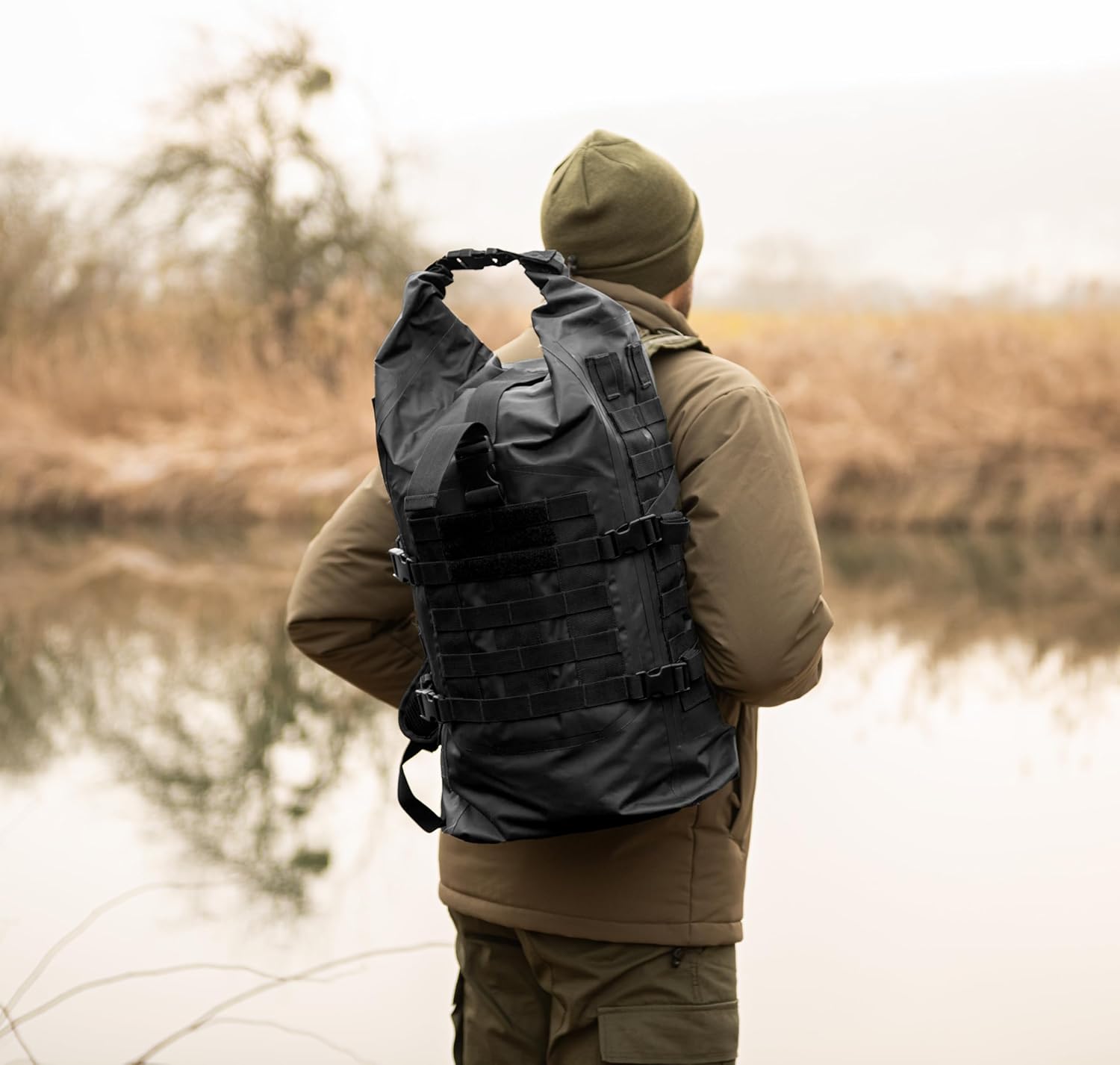 Mil-Tec Unisex 30L Tactical Seals Dry Bag - Secure Rugged Durable Waterproof Outdoor Kayaking Boating Camping Hiking MOLLE Backpack with Adjustable Wide Shoulder Straps & Padded Back, Black