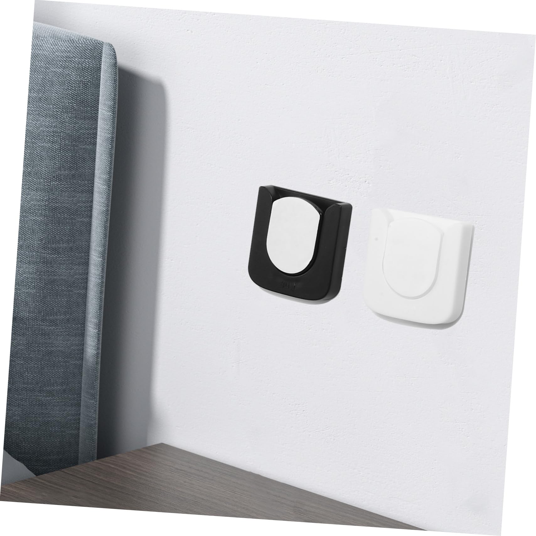 Didiseaon 3 Set Fibbia Magnetica 6 Pezzi Nero/ 3 Pezzi Ciascuno Supporti Per Controlli Console Supporto Per Telecomando Controller Da Parete Supporto Per Telecomando 6 pezzi * 3