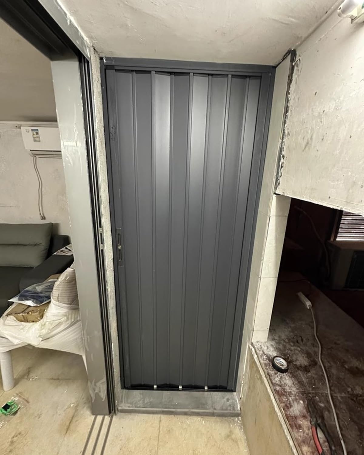 Accordion Door Foldable Security Metal Retractable Accordion Gates for Large Opening Doors, Heavy Duty Doorway Bathroom Hallway Folding Doors, 24x80 30x80 32x79 32x80 36x80 72x80 Inch(32x80inch)