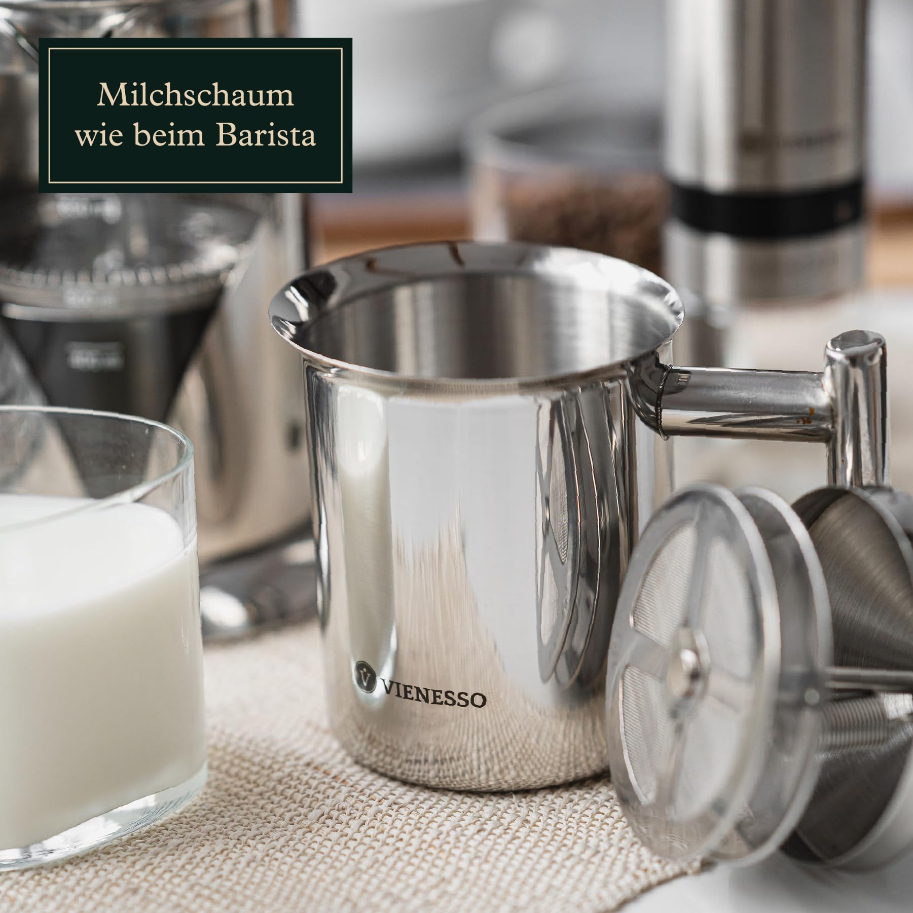 Milchaufschäumer manuell aus Edelstahl I Hand Milchschäumer mit Doppel-Mesh-Sieb für cremigen Milchschaum I 400 ml Milk Frother für Cappuccino & Latte – spülmaschinenfest inkl. Barista E-Book
