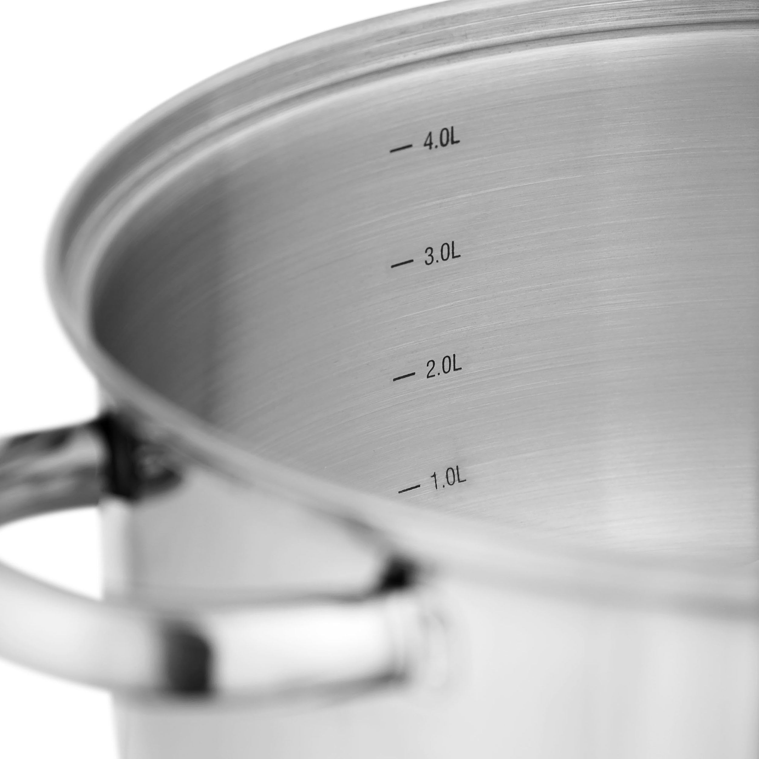 KOPF Topfset Janina 19-teilig aus Edelstahl, Induktion-Kochtopf-Set, 7X Töpfe, 1x Spargelotpf, 1x Stielkasserolle, 2X Sieb und 8X Glasdeckel