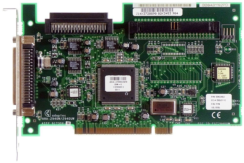 Adaptec PCI AHA-2940UW/B para conectar discos duros SCSI en servidores IBM-6 PnP ID9303 4