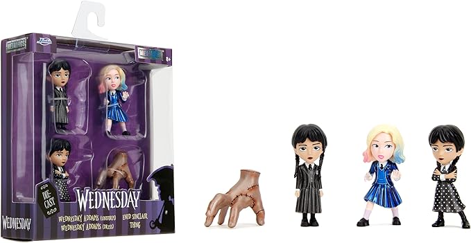 Premier aperçu de la troisième saison de Wednesday et confirmation par Netflix de la distribution souhaitée par Tim Burton 6 71mPBFaV9IL. AC SX679 Jada Wednesday 2.5 Metalfigs 4-Pack – Durable Die-Cast Collectible Figurines – Includes Wednesday, Enid, Thing, Morticia – Ages 8+ – Vibrant Color Details, for Collectors & Fans