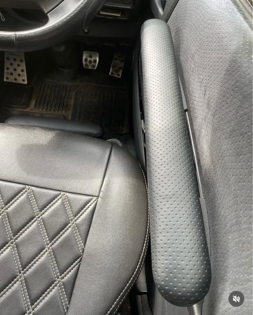 ハイエース200系 スーパーGL アームレスト 運転席側 腕おき台