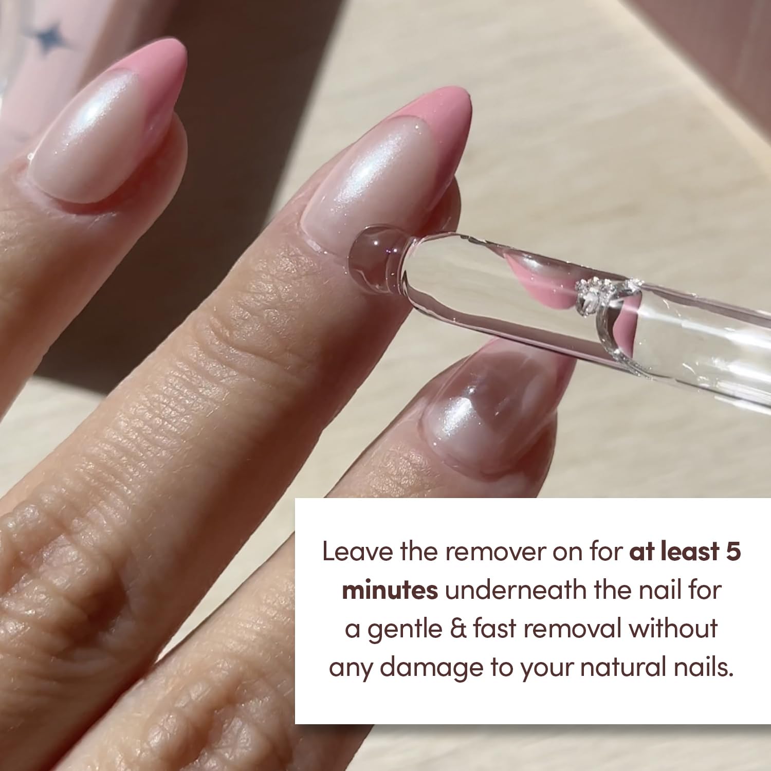 Glamnetic Press On Bezacetonowy zmywacz do paznokci przyklejanych, bezzapachowe serum do delikatnego usuwania sztucznych paznokci, 30 ml