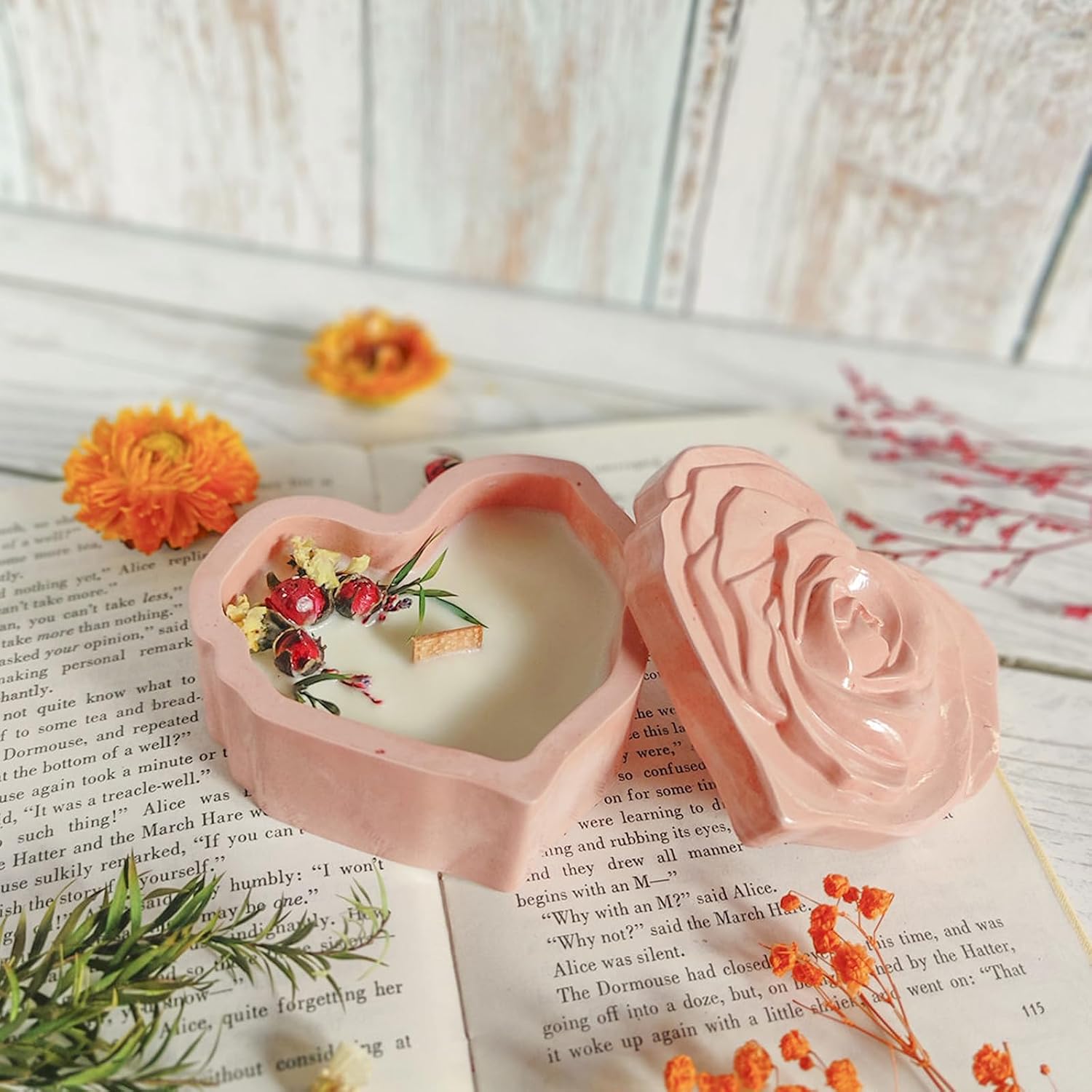 Heart Shape Box Silicone Storage Box with Lid, 3D Valentine Candle Holder Resin Casting Concrete Molds for Art Craft Making Valentine Party Décor
