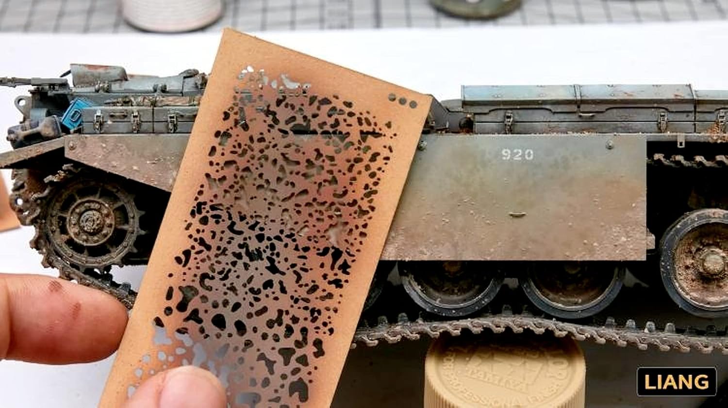 DIY Spray Paper Weathering Airbrush Stencils Tools for 1/35 1/48 1/72 Scale Tank Model Modification Kit DIY Decoration Kit
