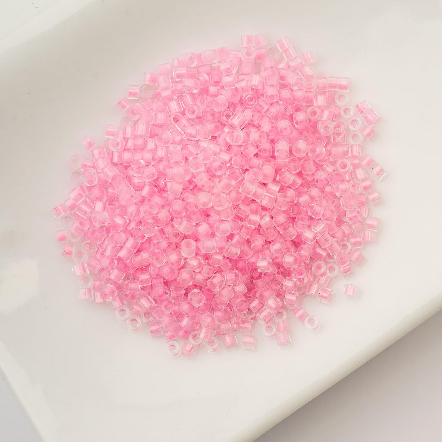 John Bead 25g Cylin Beads Pink Glow in Dark 11/0 Glass Cylindrical Seed Beads for Jewelry Bracelets Necklaces Earrings Making Embroidery