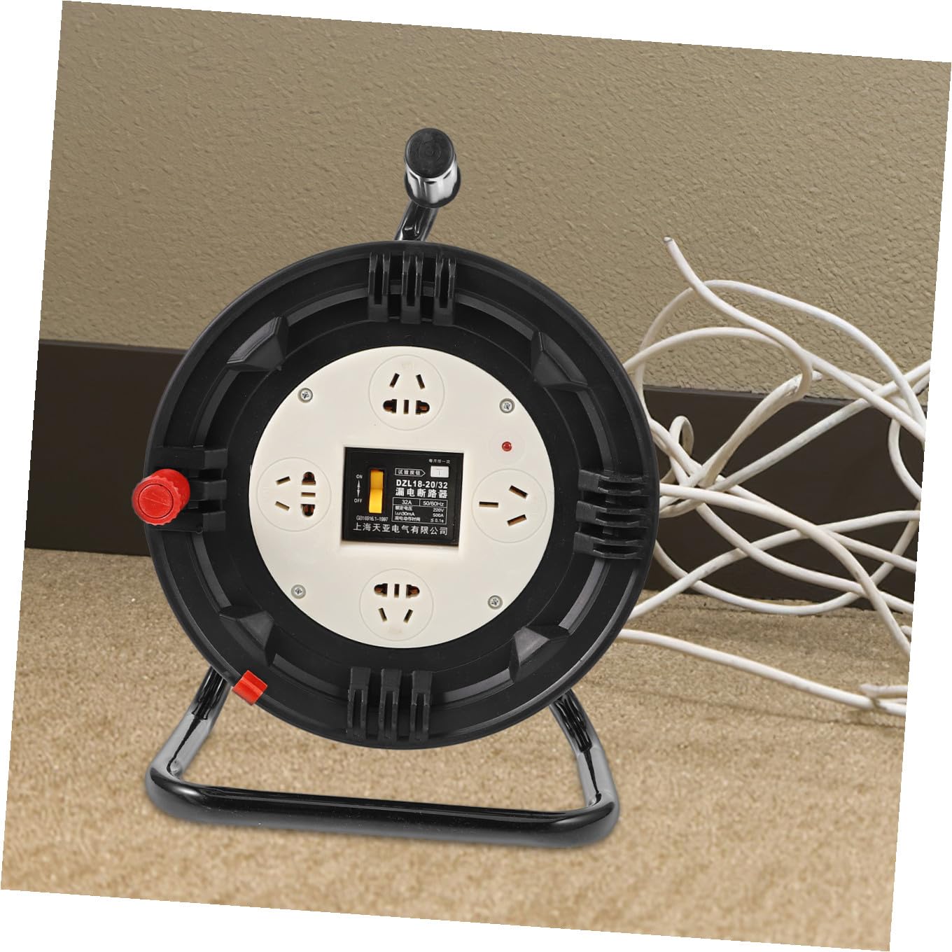 Carrete de Cable Negro de Plástico para 30 Metros, Organizador | Uso en Hogar y Oficinas, Diseño Simple y Elegante, para Guardar y Enrollar Cables