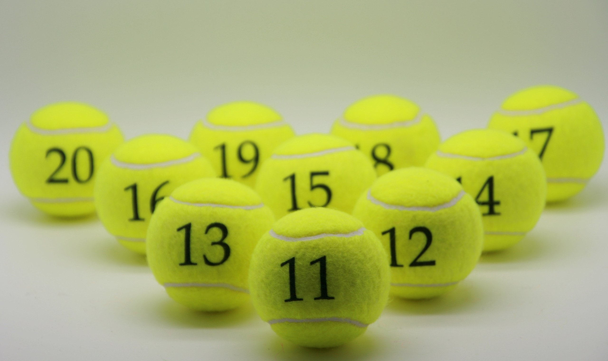 Prix de balles de tennis de Nombre de type 1 -20 2 balles fabriqué au Royaume-Uni
