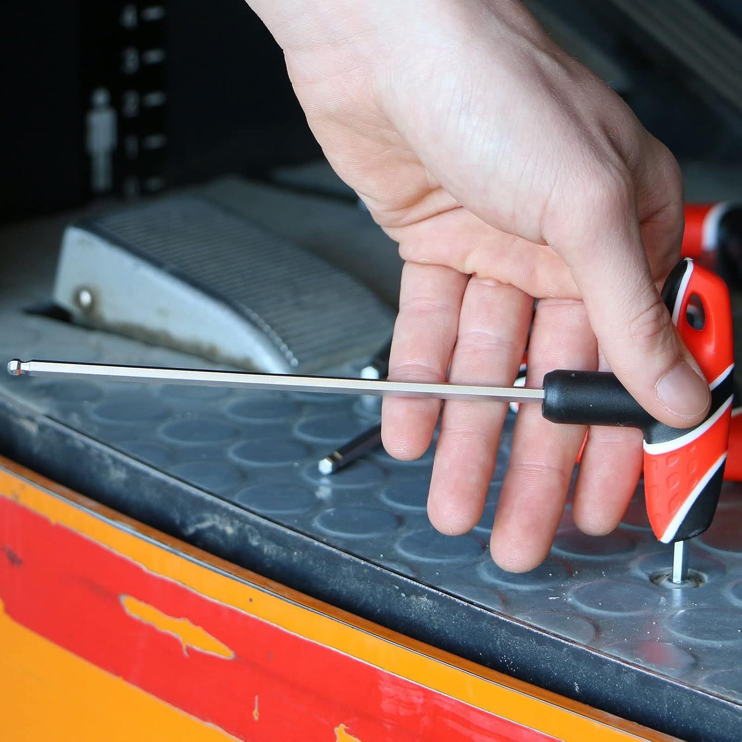 Yato yt-05597 – T-Handle Hex Wrench with 8pcs Set of Balls