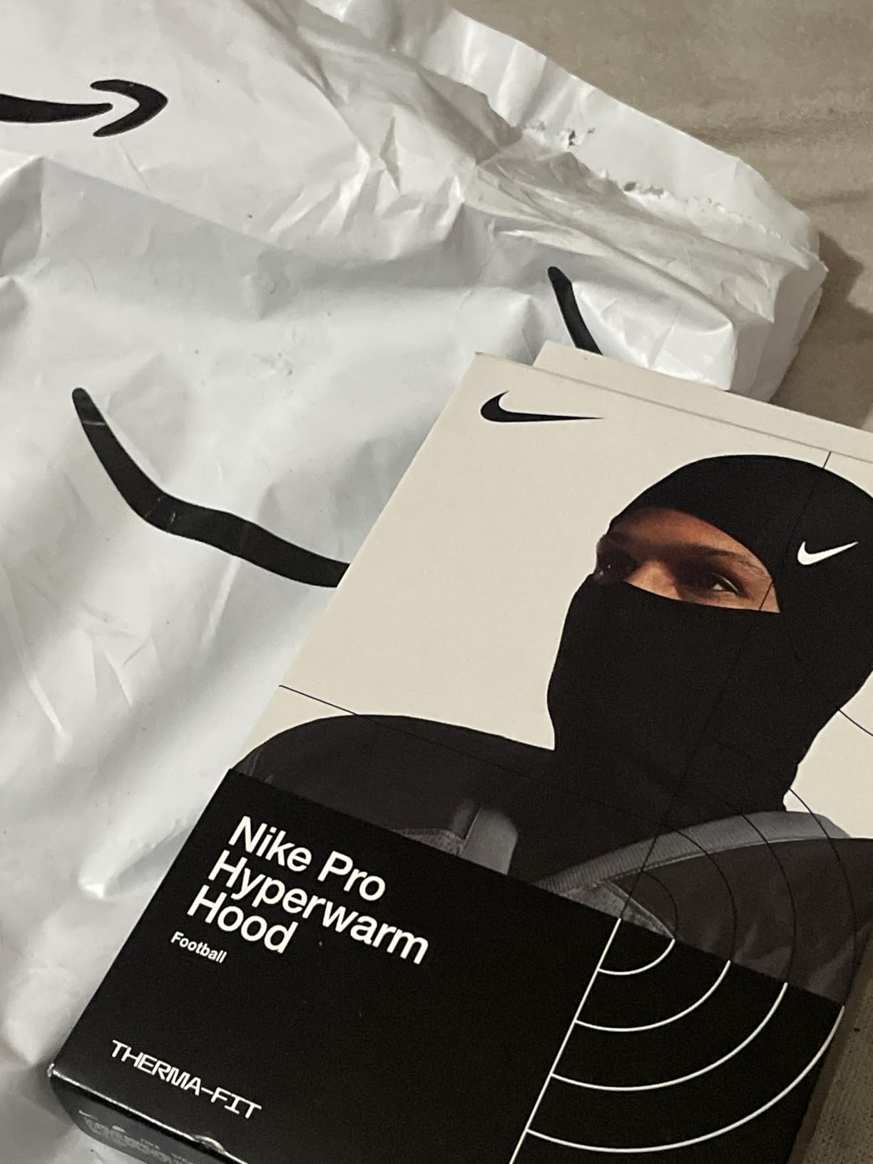 white nike hyperwarm hood