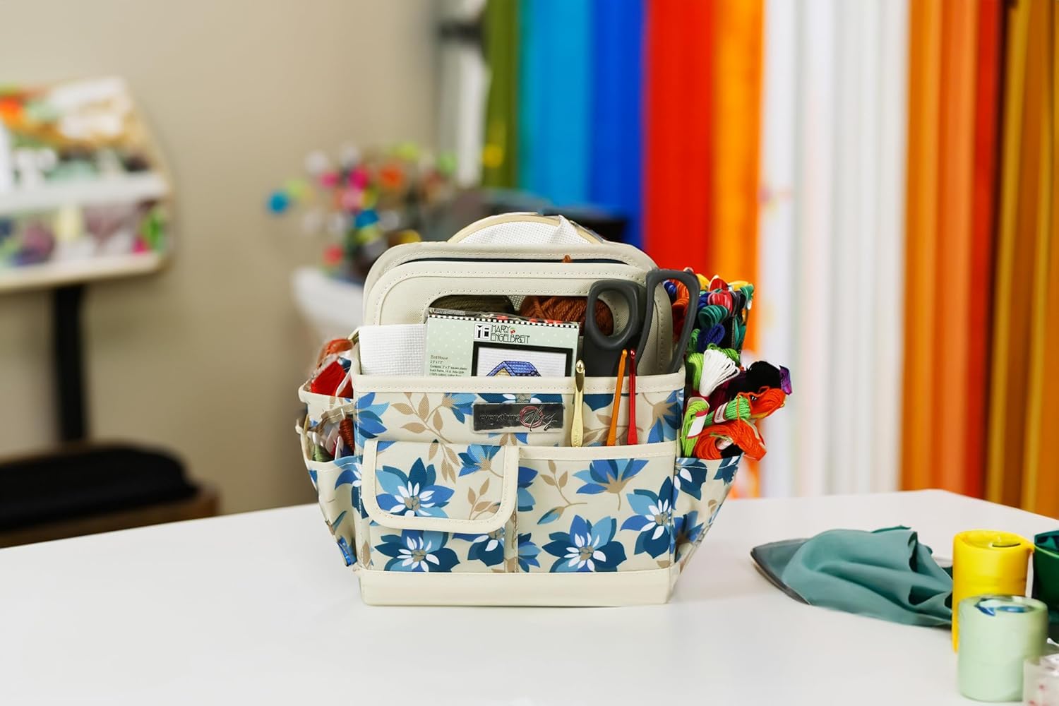 Everything Mary Desktop Tote Organizer – Tan Floral Craft Bag – Portable Storage for Art Supplies, Sewing, Scrapbooking, DIY Tools & Creative Project Organization