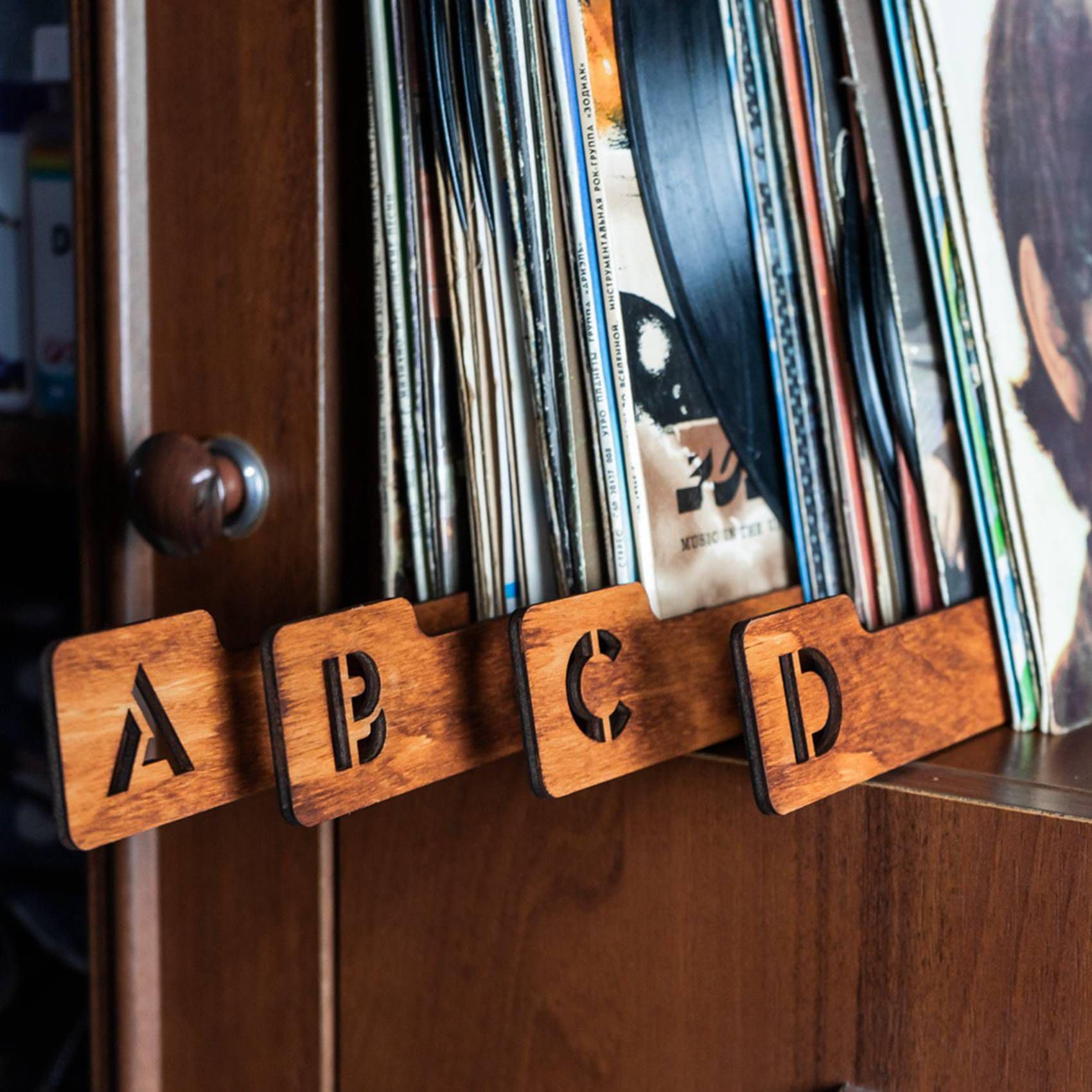 78 Divisori per Dischi nel Legno, Divisori per Dischi nel Vinile nel Ordine Alfabetico, Guide per L'Organizzazione Dei Portadischi
