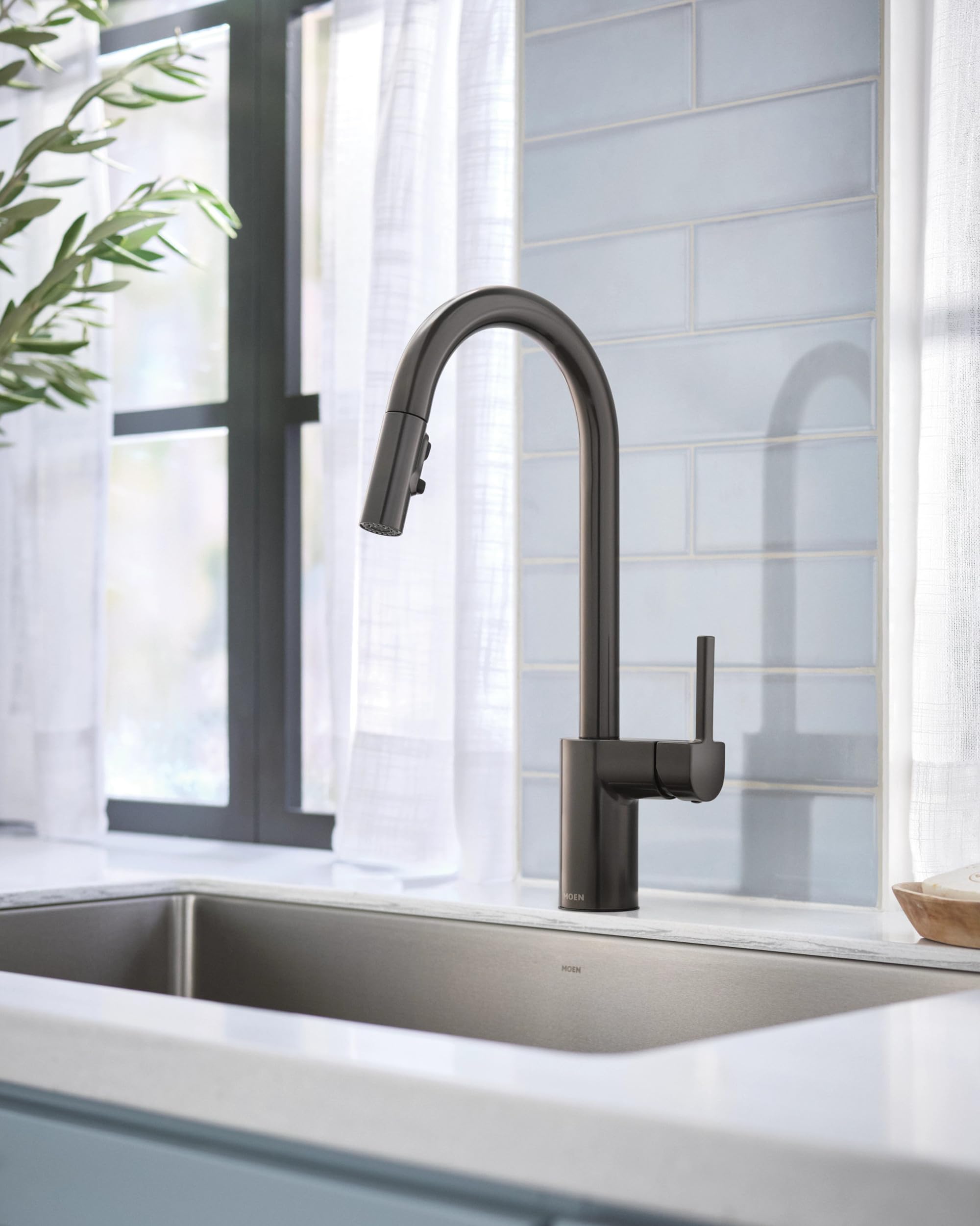 MONOTWN Moen 7565BLS Align One-Handle Modern Kitchen Pulldown Faucet with