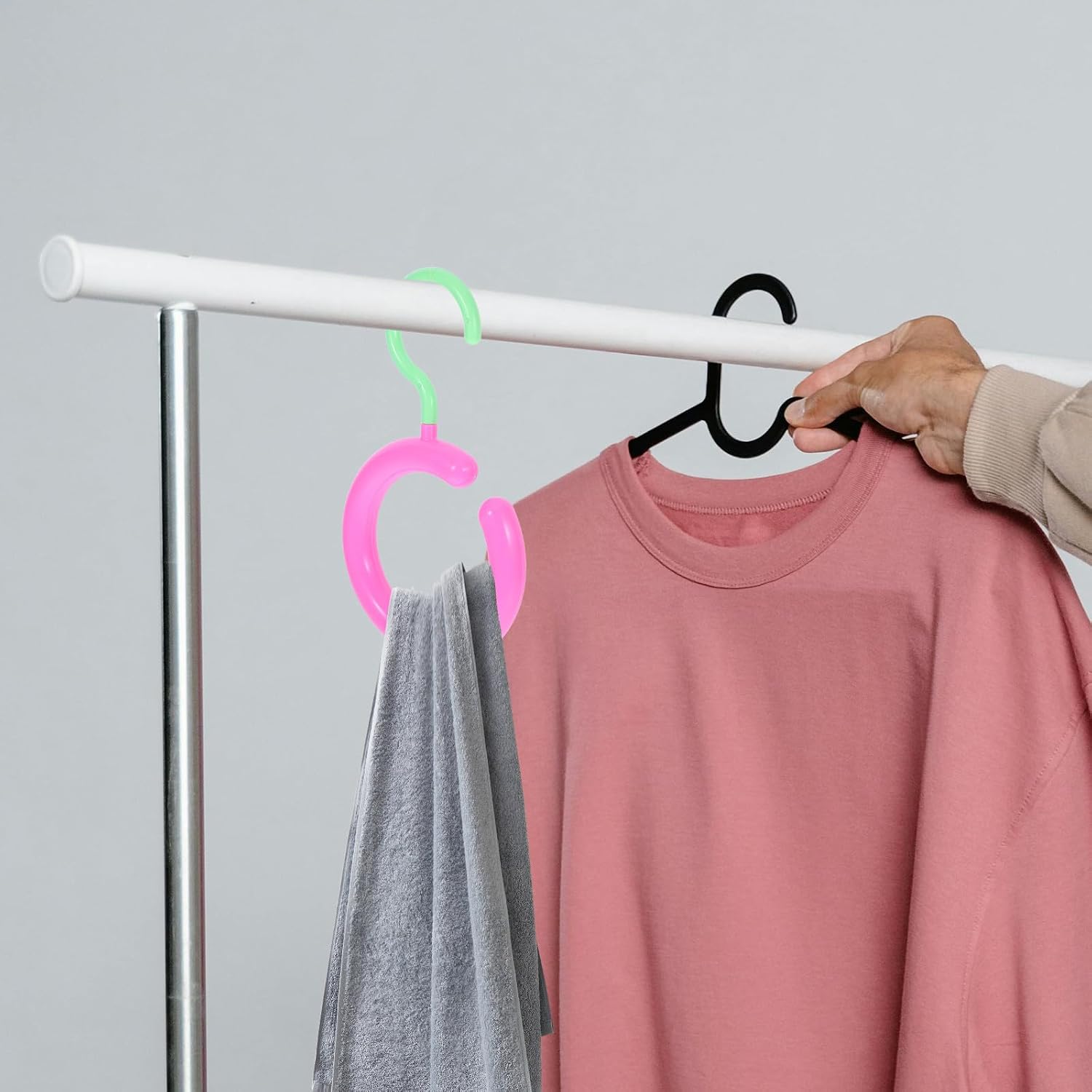 Generic 10pcs Multifunctional Scarf Rack and Purse Hangers for Closet, Space-Saving Round Organizer Hooks Made of Sturdy Pp and Abs, Easy to Install for Bedrooms and Home Use