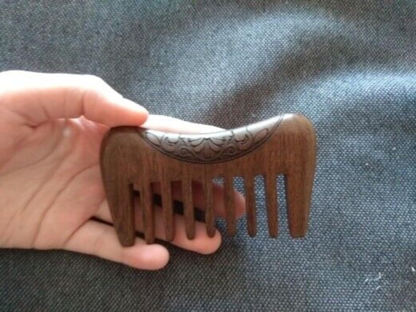 1 peine de madera de sándalo natural con dientes anchos