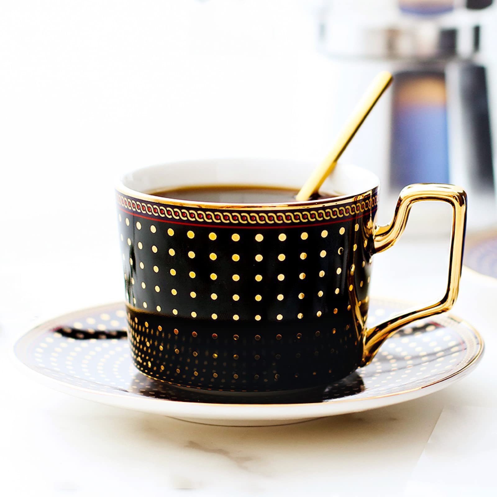 Taza de café de cerámica hecha a mano juego de tazas y platillos taza de té y café de cerámica con puntos negros juego de platos taza de leche de avena regalo de boda